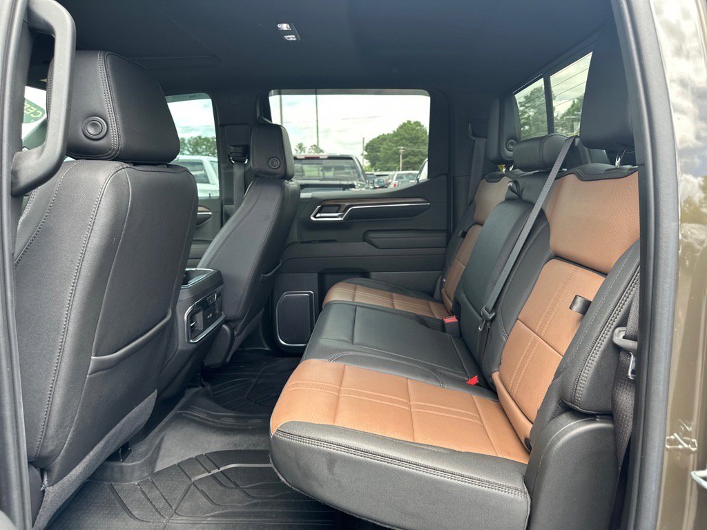 Certified 2023 Chevrolet Silverado 1500 High Country w/ High Country Premium Package image 21