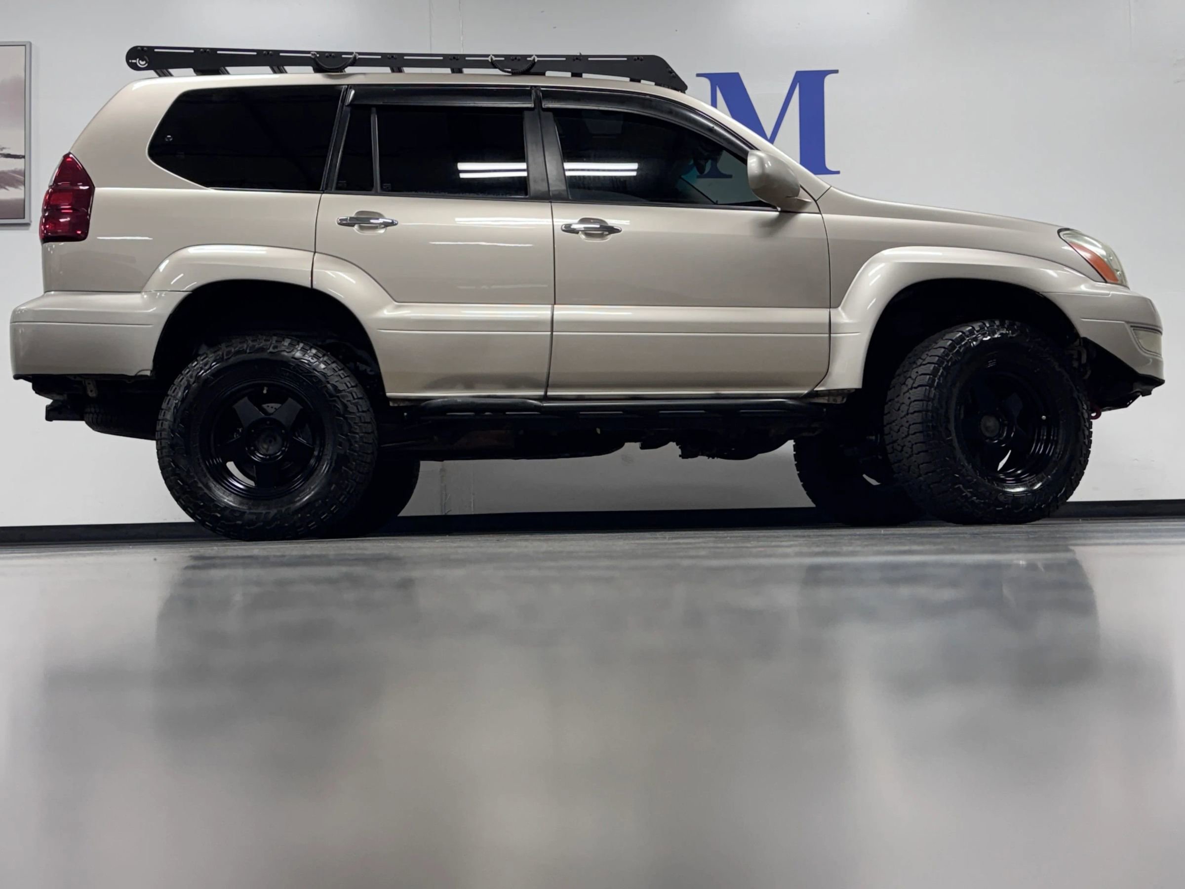 Used 2008 Lexus GX 470 AWD/4WD image 3
