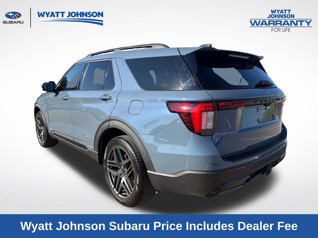 Used 2025 Ford Explorer ST-Line w/ Premium Package AWD/4WD image 6
