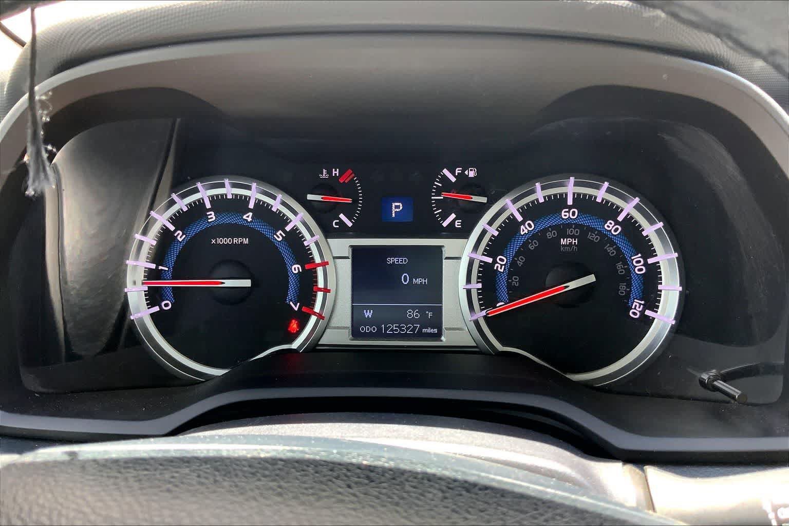Used 2014 Toyota 4Runner SR5 RWD image 17