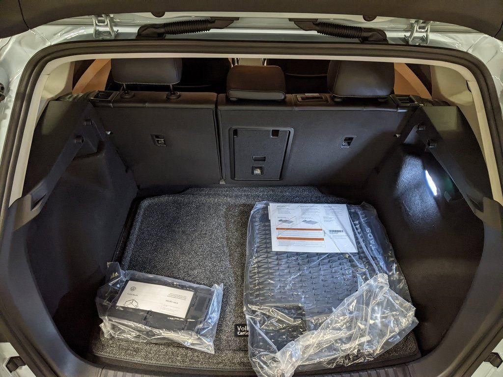 New 2026 Volkswagen Taos SE image 25