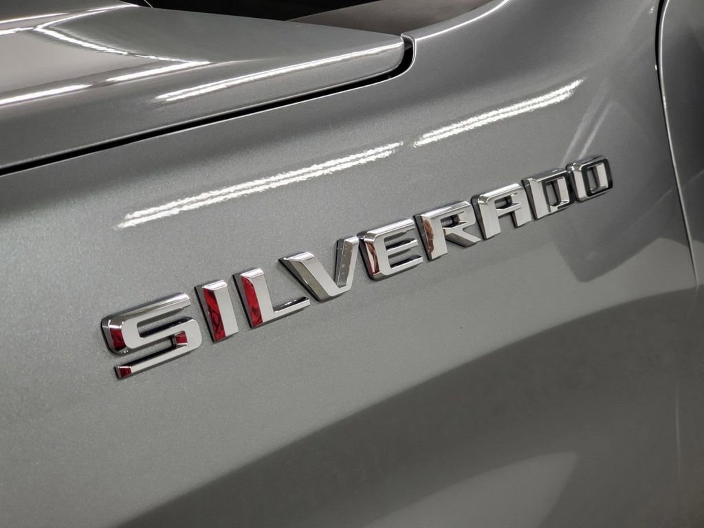 Used 2024 Chevrolet Silverado 1500 Custom image 26