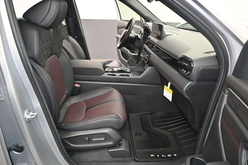 New 2026 Honda Pilot Black Edition image 23