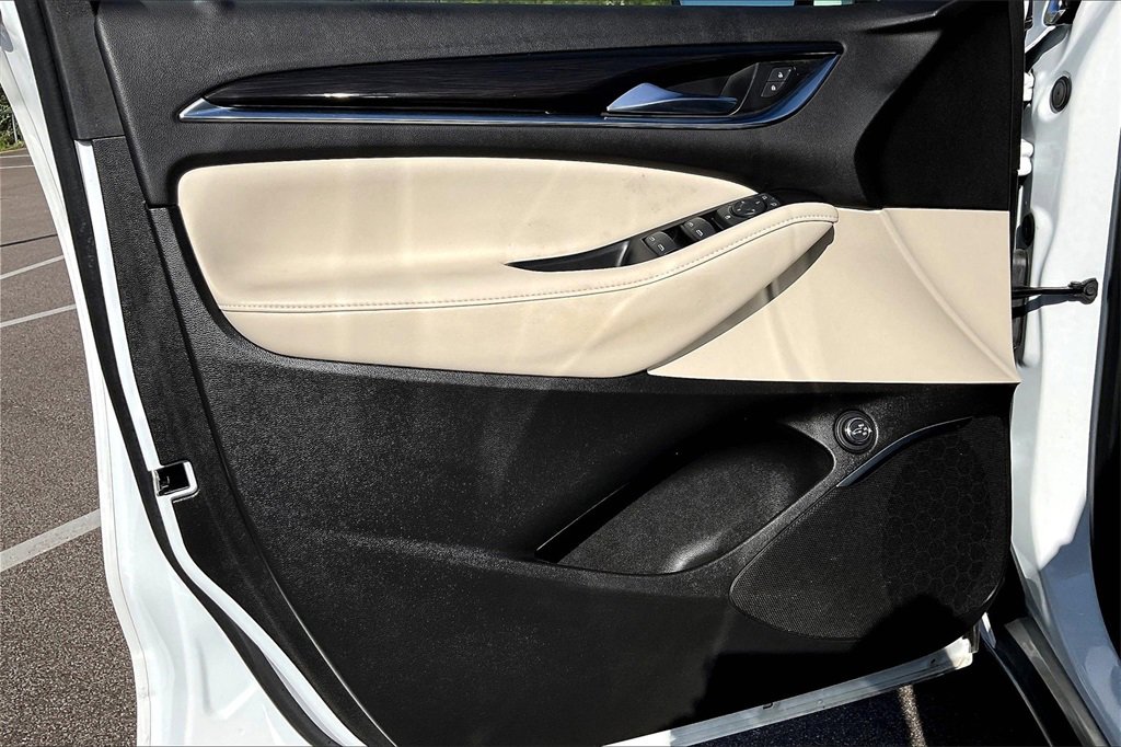 Used 2023 Buick Enclave Essence w/ Experience Buick Package image 22