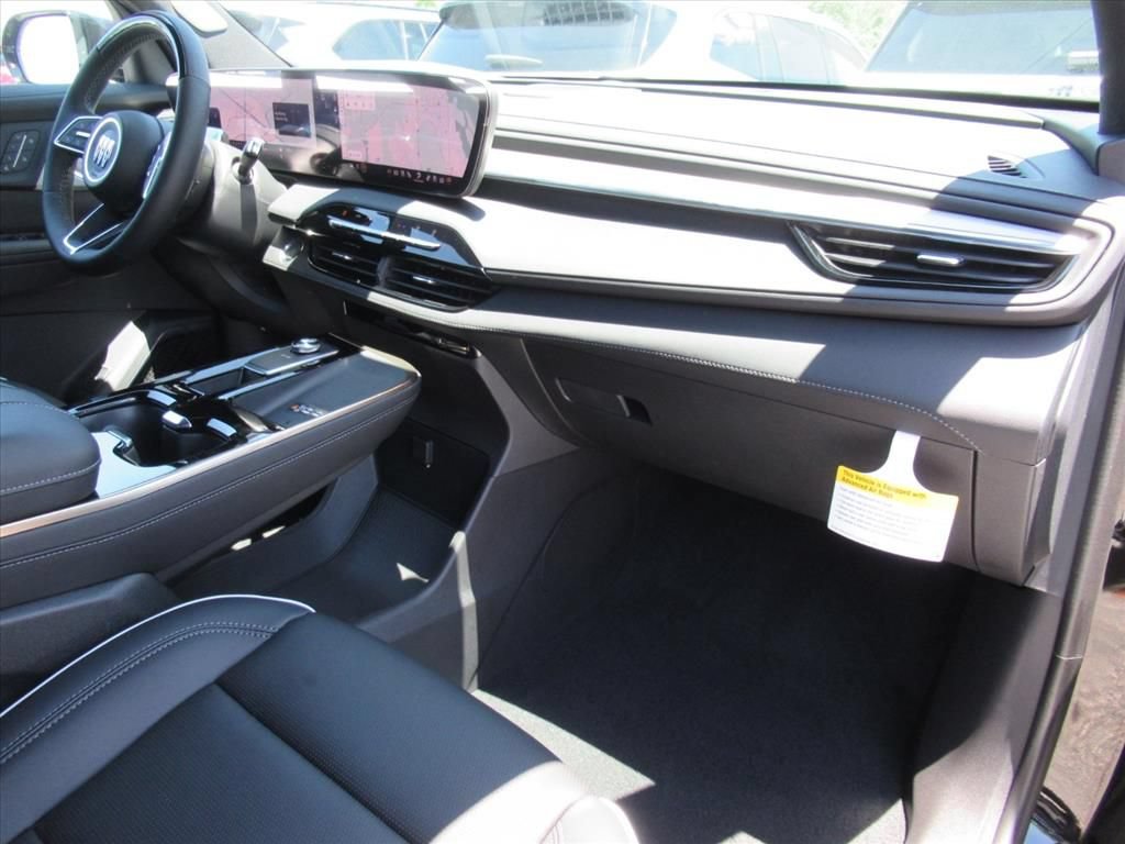 New 2026 Buick Enclave Avenir w/ Super Cruise Package FWD image 11