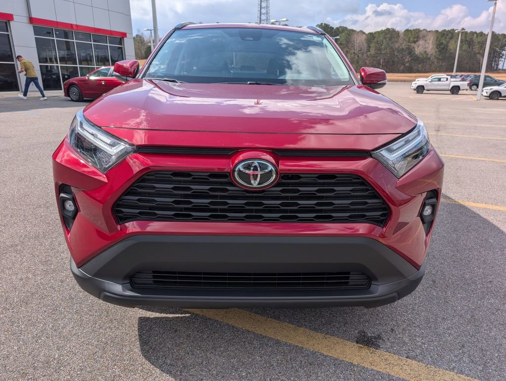 Used 2025 Toyota RAV4 XLE Premium image 8