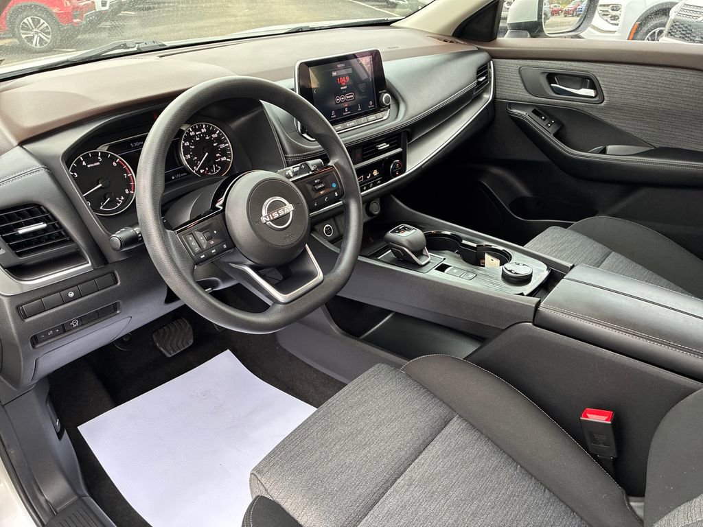Used 2023 Nissan Rogue SV AWD/4WD image 14