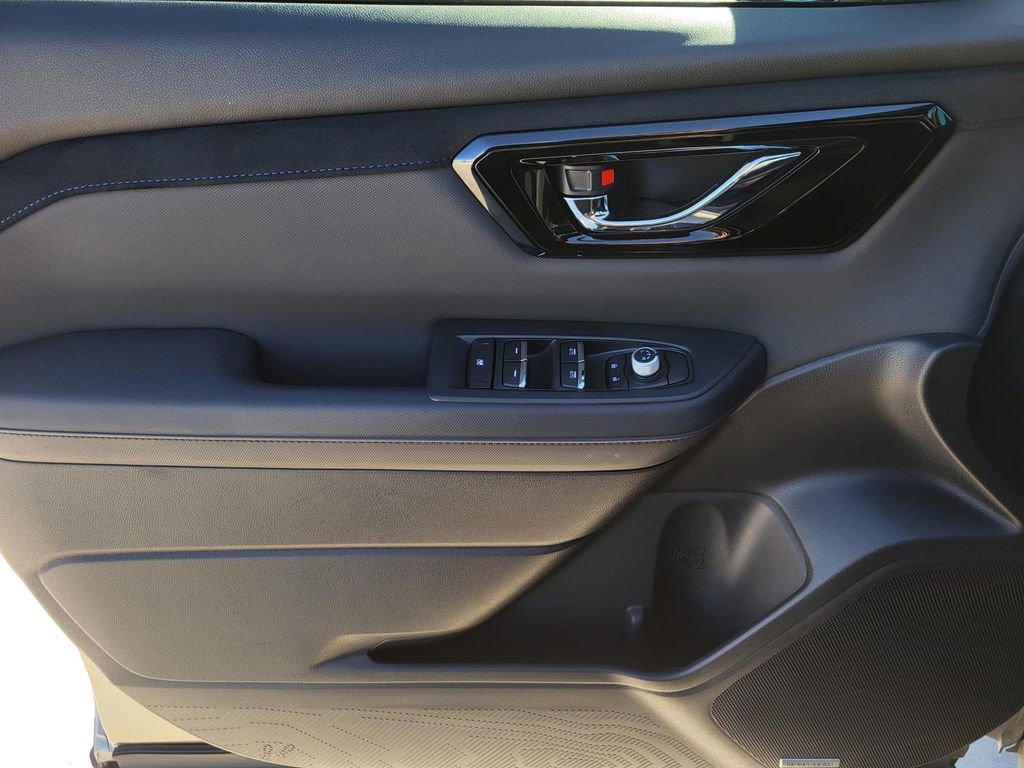 Certified 2025 Subaru Forester Limited image 19