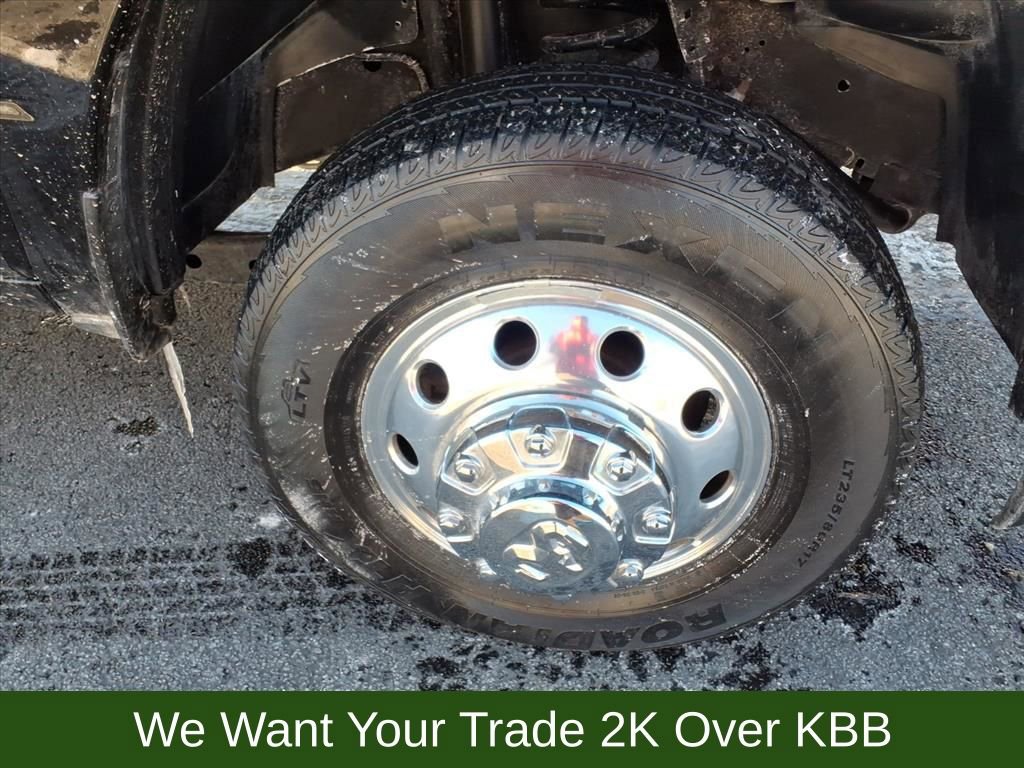 Used 2024 RAM 3500 Laramie image 18