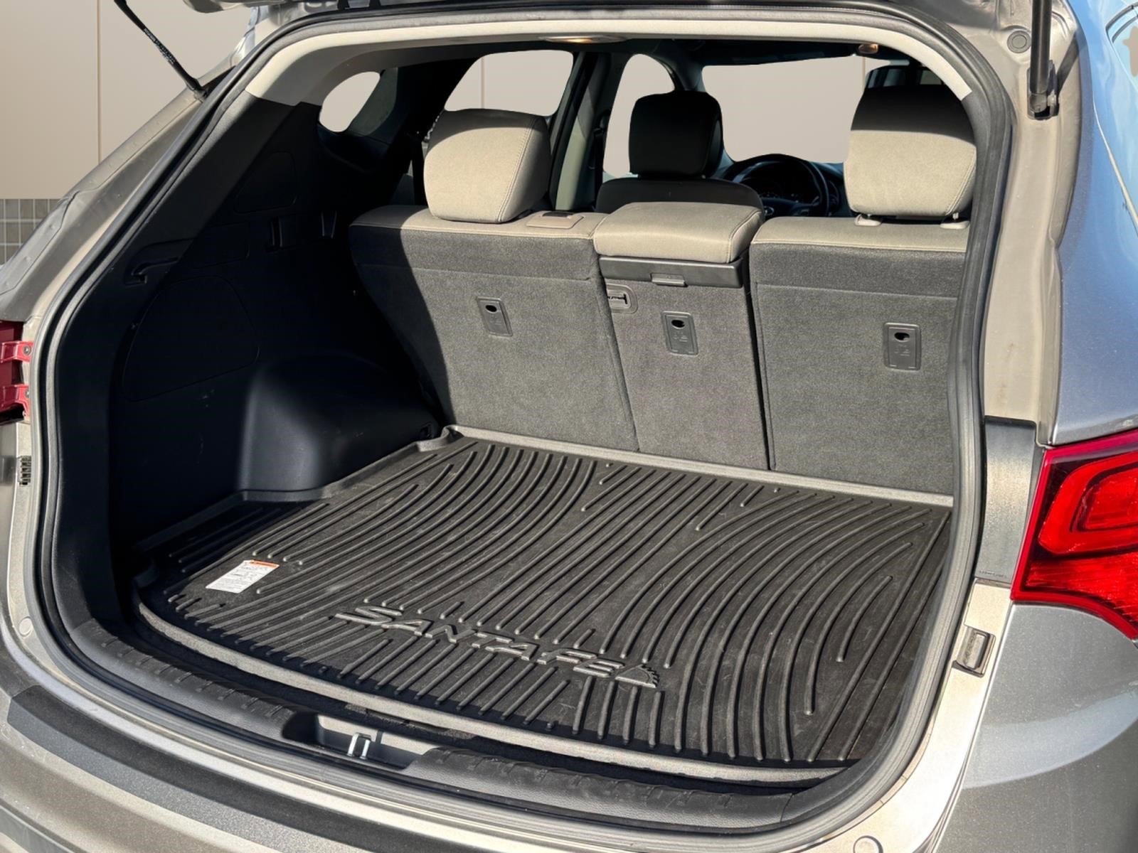 Used 2017 Hyundai Santa Fe Sport FWD image 14