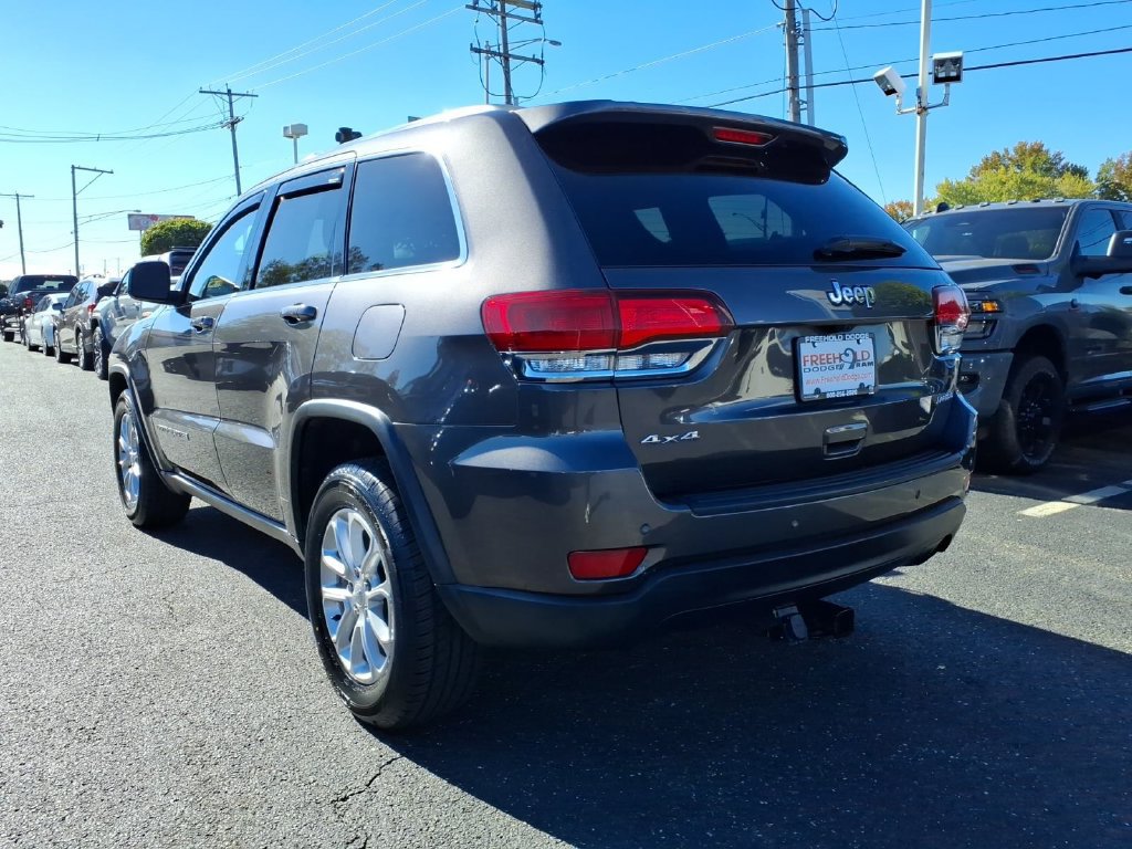Used 2021 Jeep Grand Cherokee Laredo AWD/4WD image 21