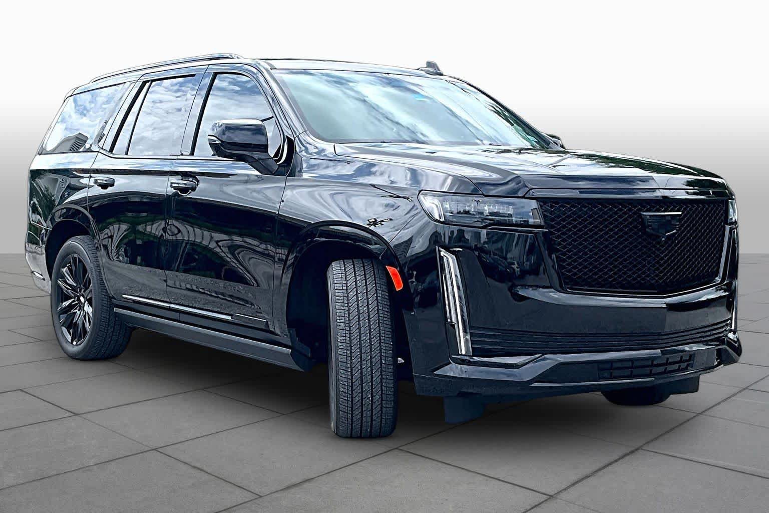 Used 2024 Cadillac Escalade Sport Platinum w/ Heavy-Duty Trailer Package AWD/4WD image 2