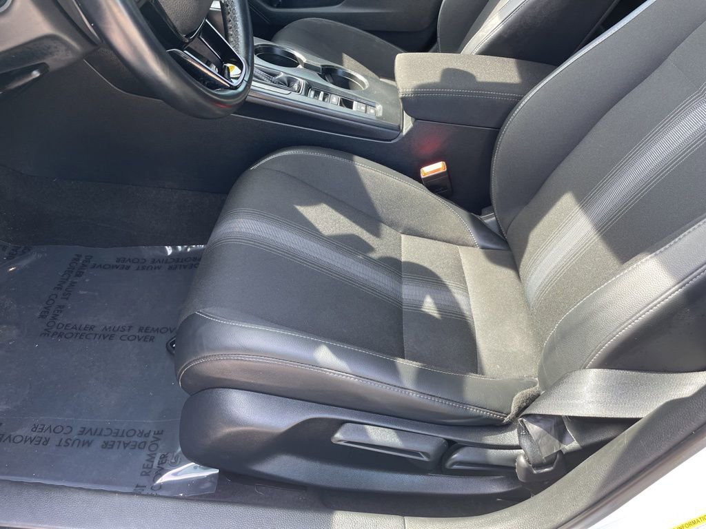 Used 2023 Honda Civic Sport image 8