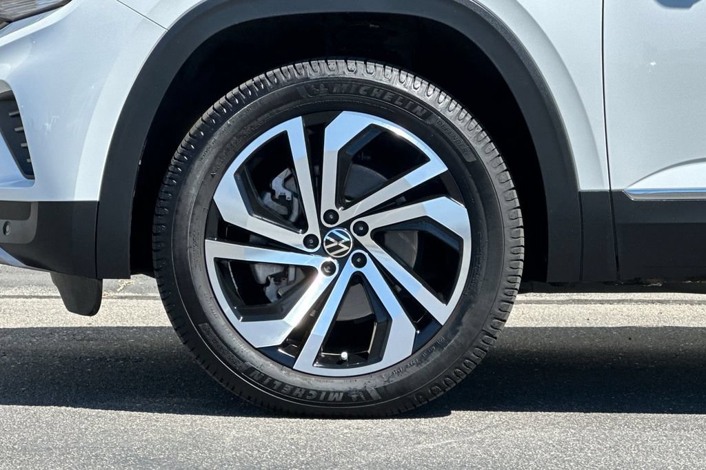 Used 2023 Volkswagen Atlas SEL AWD/4WD image 27