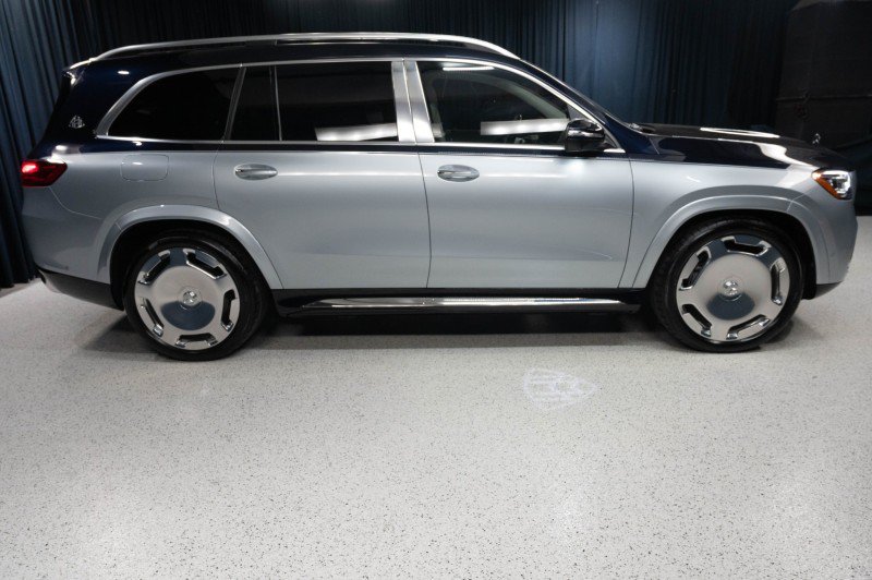 New 2026 Mercedes-Benz Maybach GLS 600 4MATIC image 4
