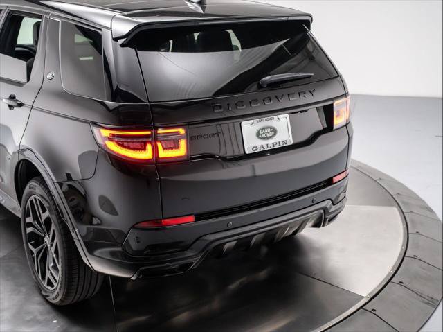 New 2026 Land Rover Discovery Sport Landmark AWD/4WD image 31
