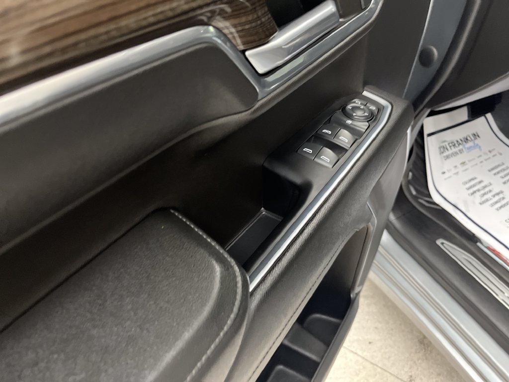 Used 2023 Chevrolet Silverado 1500 RST AWD/4WD image 11