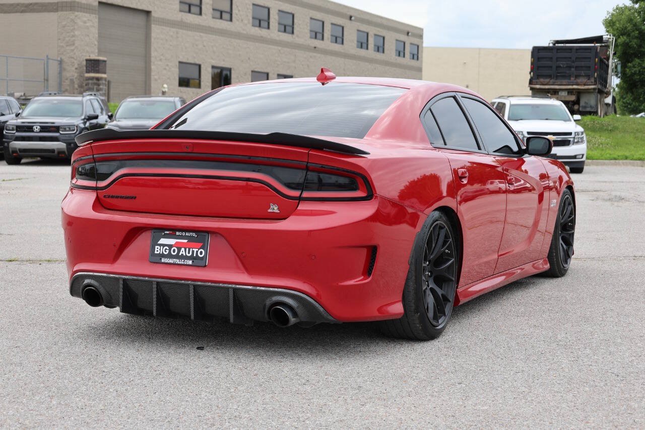 Used 2017 Dodge Charger R/T Scat Pack w/ Beats Audio Group RWD image 9