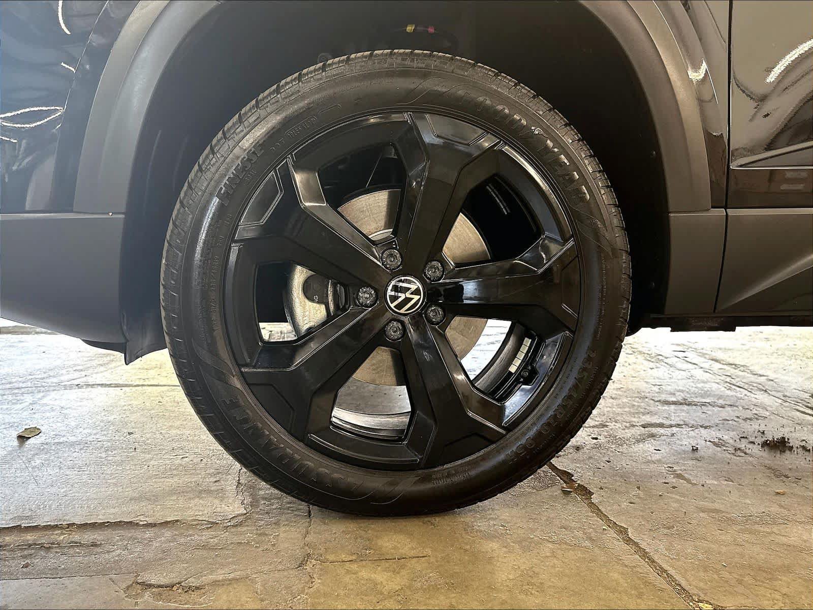 Certified 2026 Volkswagen Taos SEL AWD/4WD image 36