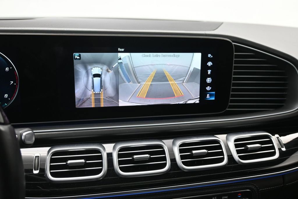 Used 2023 Mercedes-Benz Maybach GLS 600 4MATIC image 16