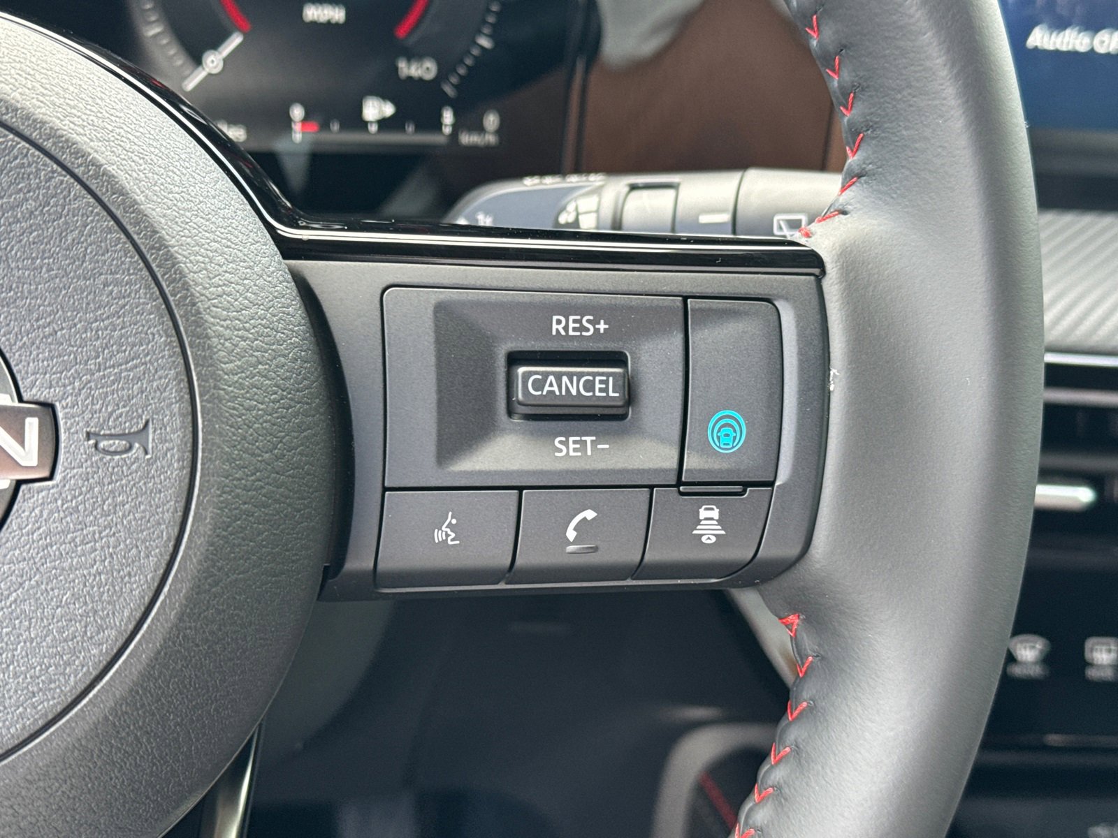 New 2025 Nissan Kicks SR w/ Interior Electronics Package image 24