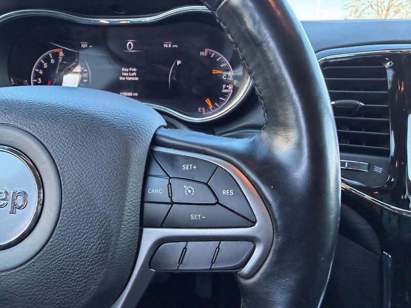 Used 2021 Jeep Grand Cherokee Laredo X image 13