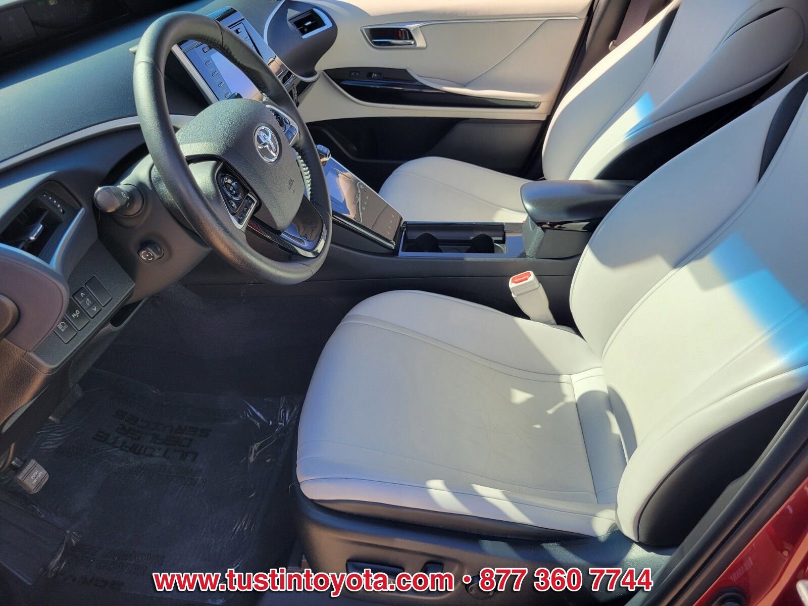 Certified 2019 Toyota Mirai image 9