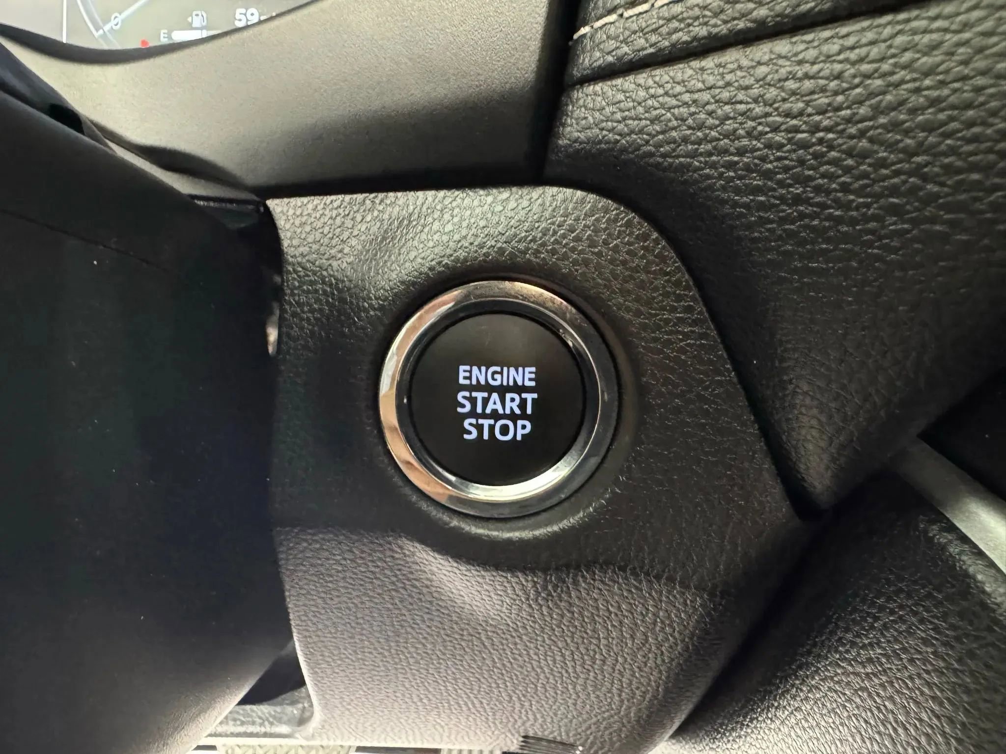 Used 2025 Toyota RAV4 Limited image 17