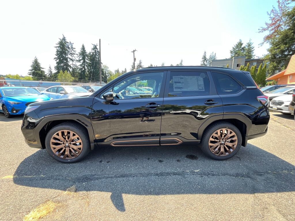 Used 2025 Subaru Forester Sport image 4