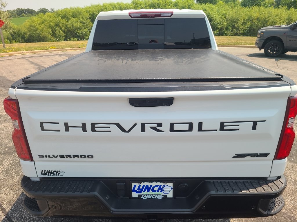 Used 2024 Chevrolet Silverado 1500 ZR2 w/ Technology Package AWD/4WD image 39