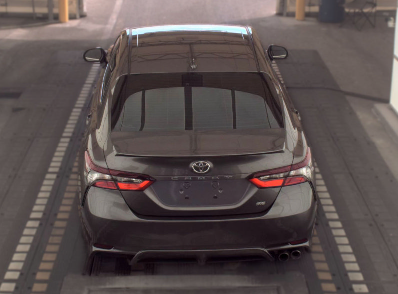 Used 2023 Toyota Camry SE FWD image 7