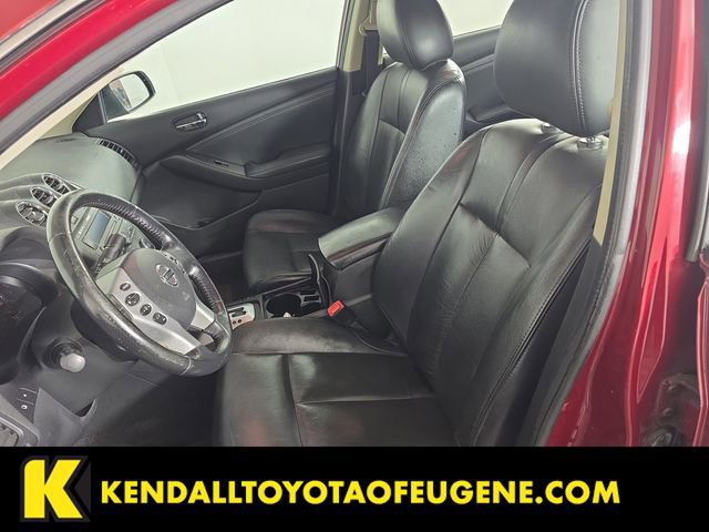 Used 2007 Nissan Altima 3.5 SL w/ Emergency Aid Pkg FWD image 4