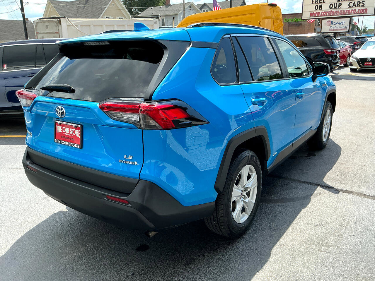 Used 2021 Toyota RAV4 LE image 4