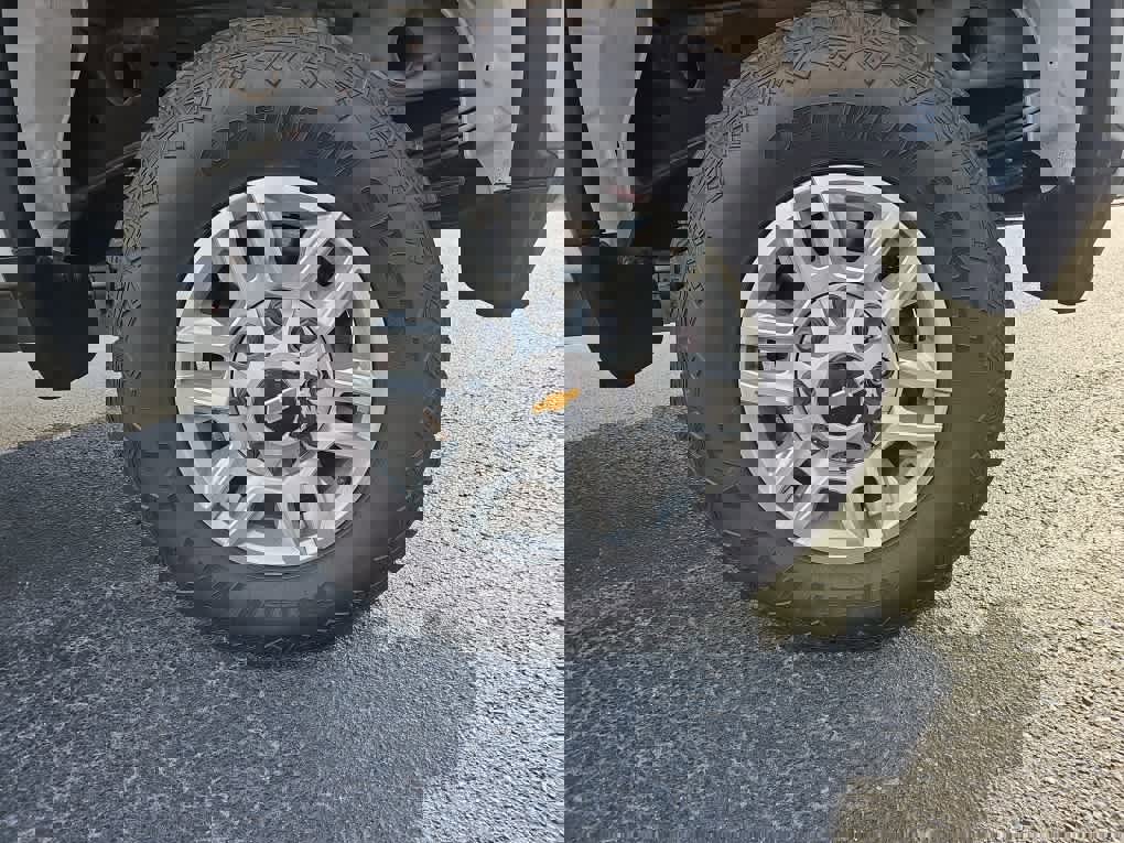 Used 2024 Chevrolet Silverado 2500 LT image 11