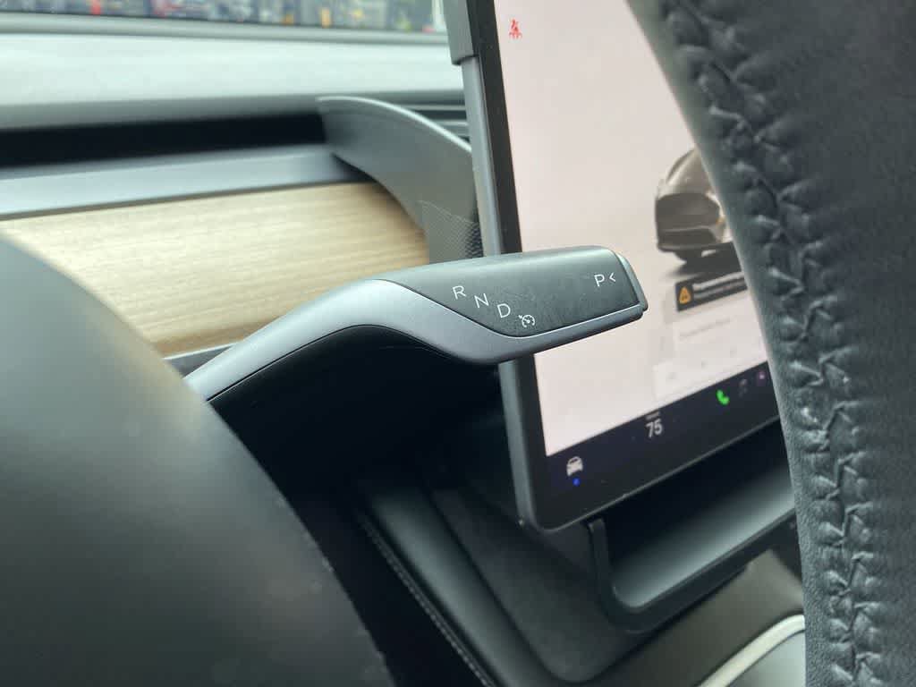 Used 2023 Tesla Model Y Performance AWD/4WD image 23