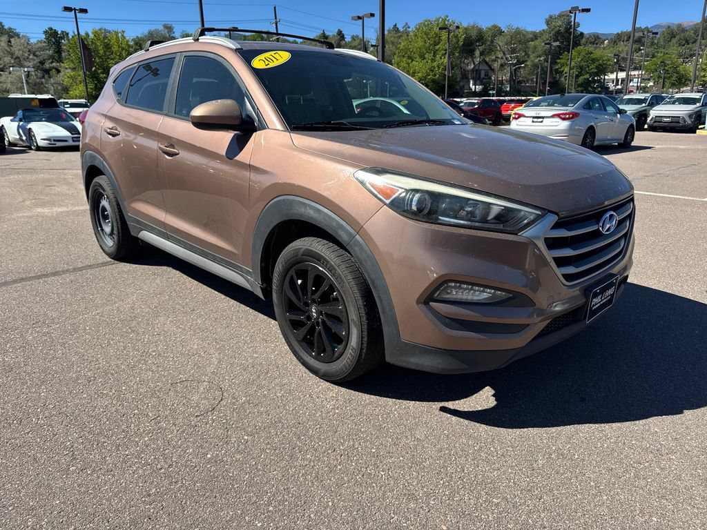 Used 2017 Hyundai Tucson SE w/ SE Popular Package 02 FWD image 3