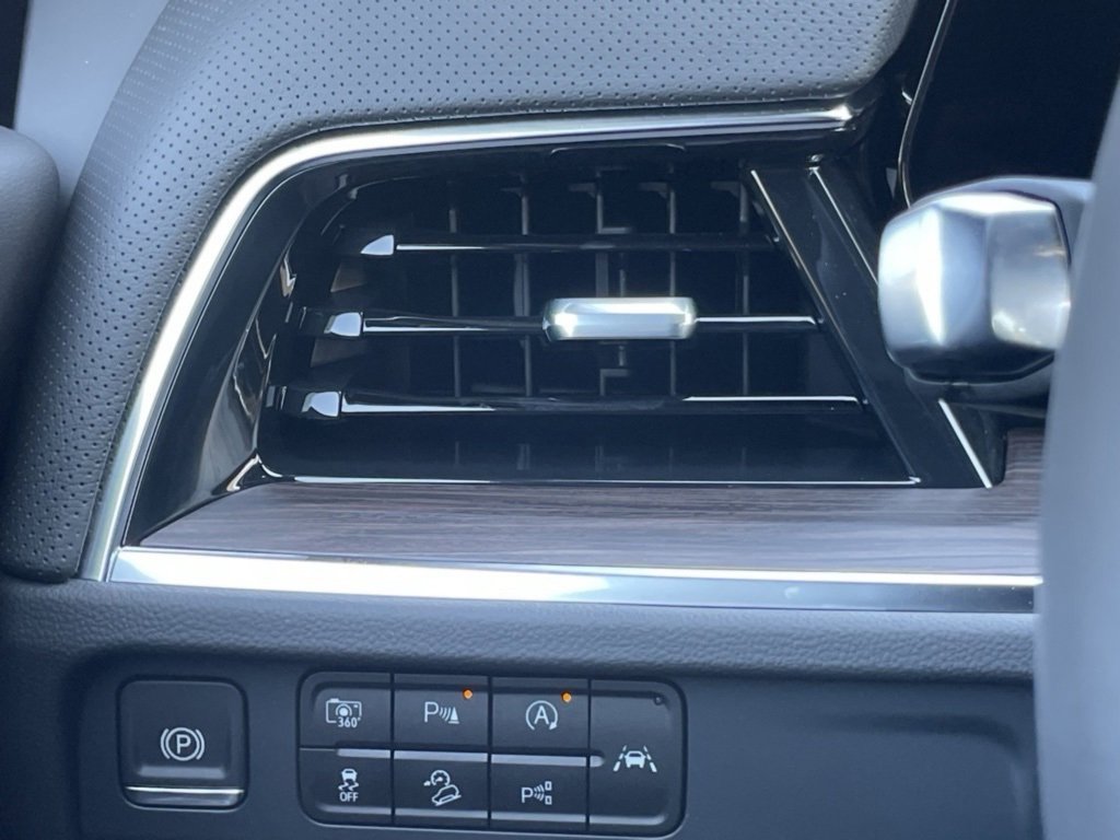 New 2026 Chevrolet Suburban Premier w/ Sun And Tow Package image 16