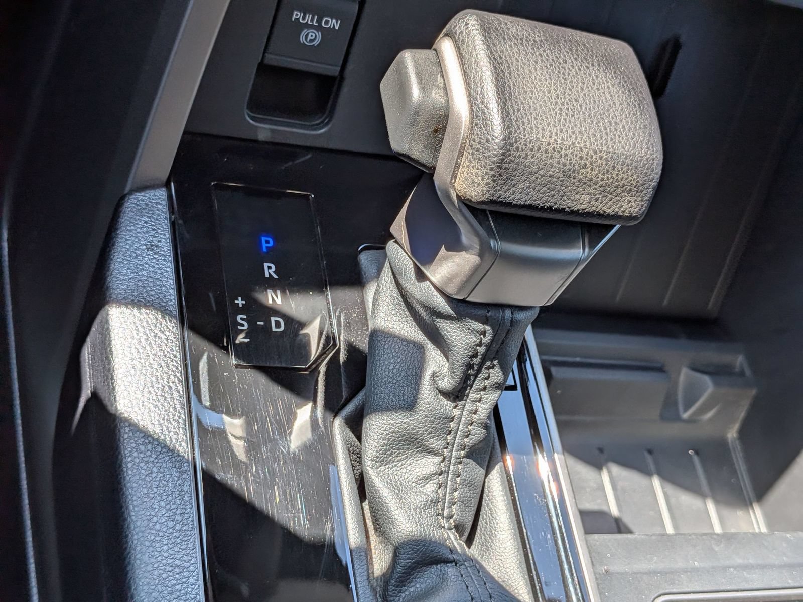 Used 2023 Toyota Tundra SR5 w/ SR5 Convenience Package RWD image 25