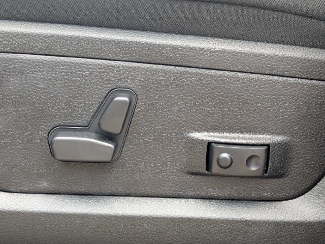 New 2026 RAM 3500 Big Horn AWD/4WD image 21