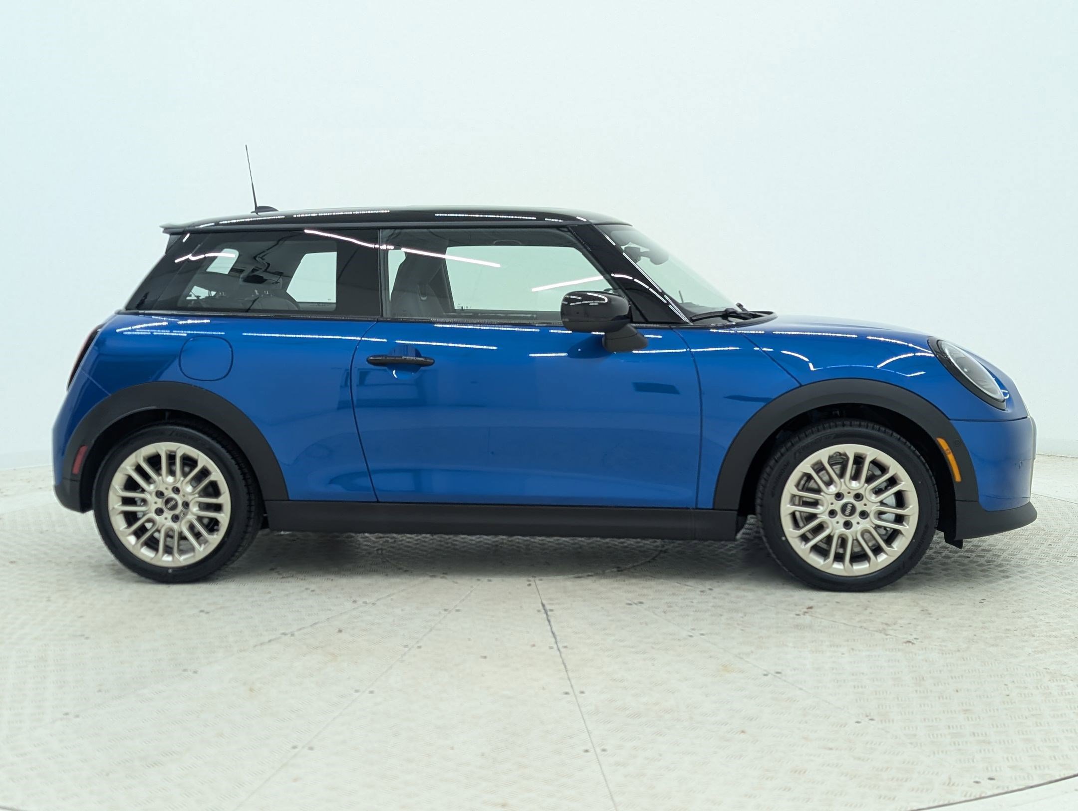 New 2026 MINI Cooper S image 8