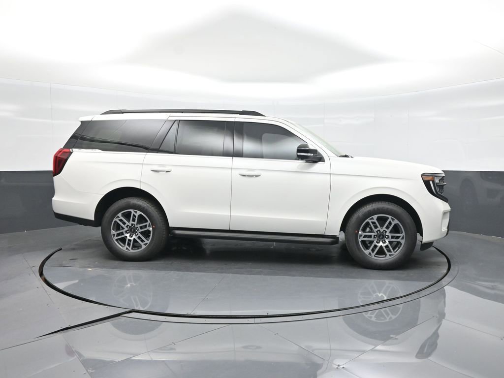New 2026 Ford Expedition Active image 16