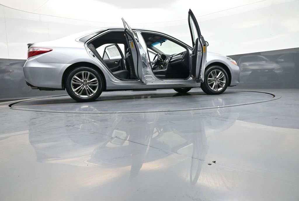 Used 2017 Toyota Camry SE w/ Protection Package (Q2) FWD image 46