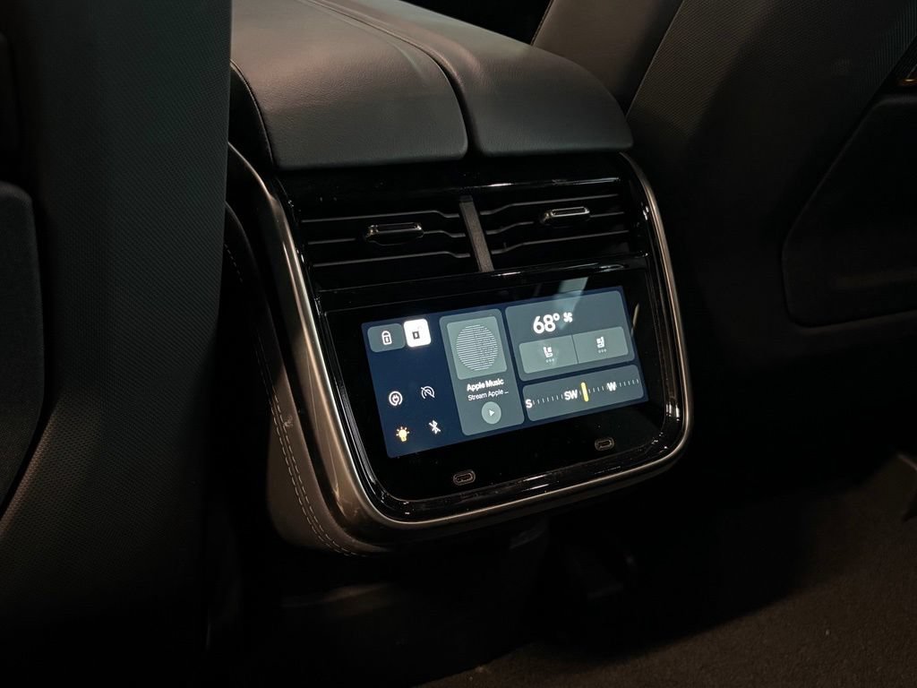 Used 2023 Rivian R1S Launch Edition AWD/4WD image 18