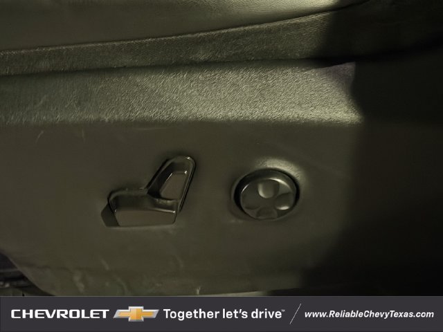Used 2022 Chrysler Pacifica Limited FWD image 30