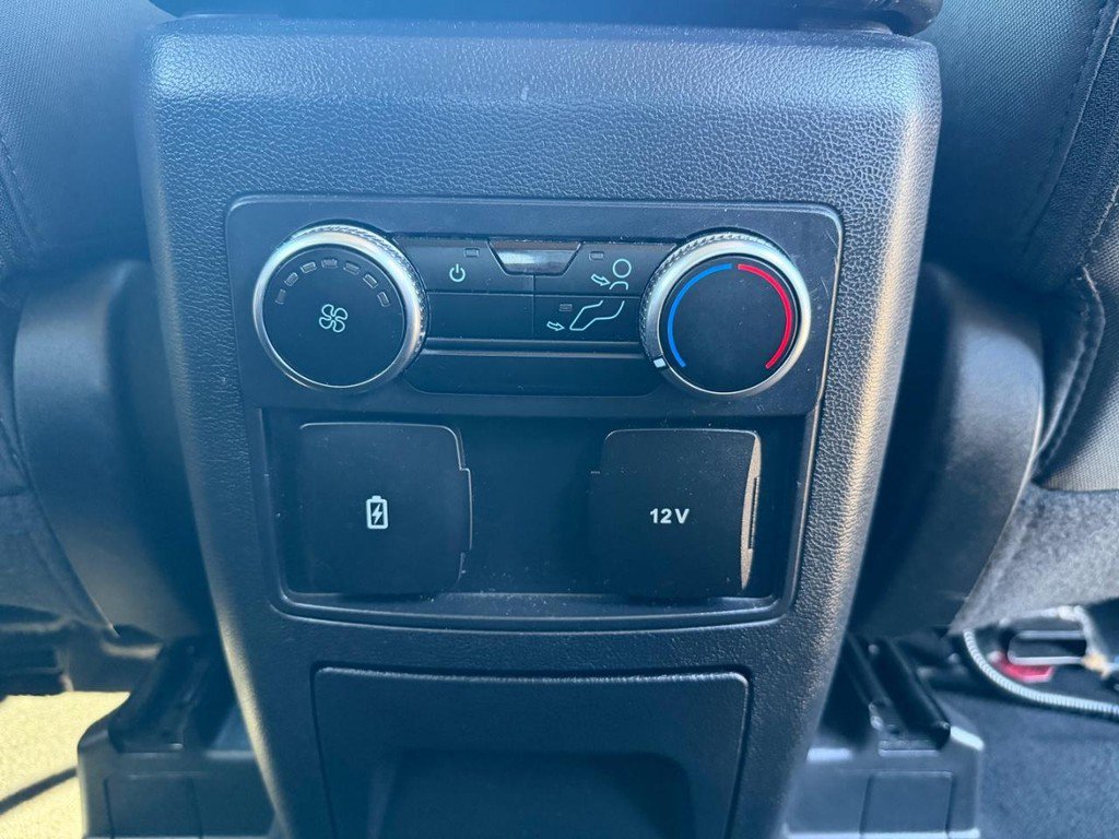 Used 2022 Ford Explorer XLT image 38