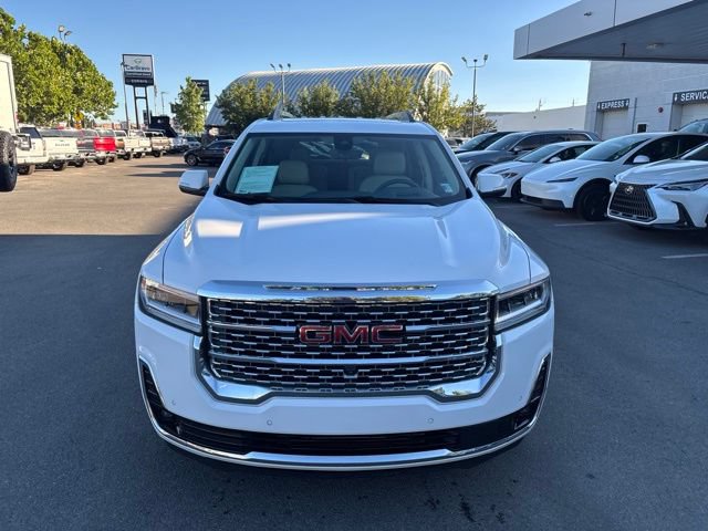 Used 2023 GMC Acadia Denali w/ Denali Ultimate Package AWD/4WD image 3