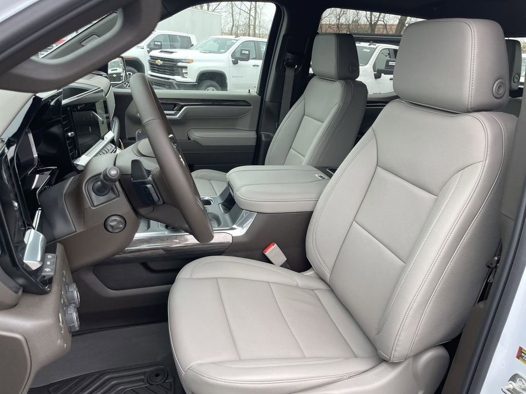 New 2026 Chevrolet Silverado 1500 LTZ w/ LTZ Premium Package image 11
