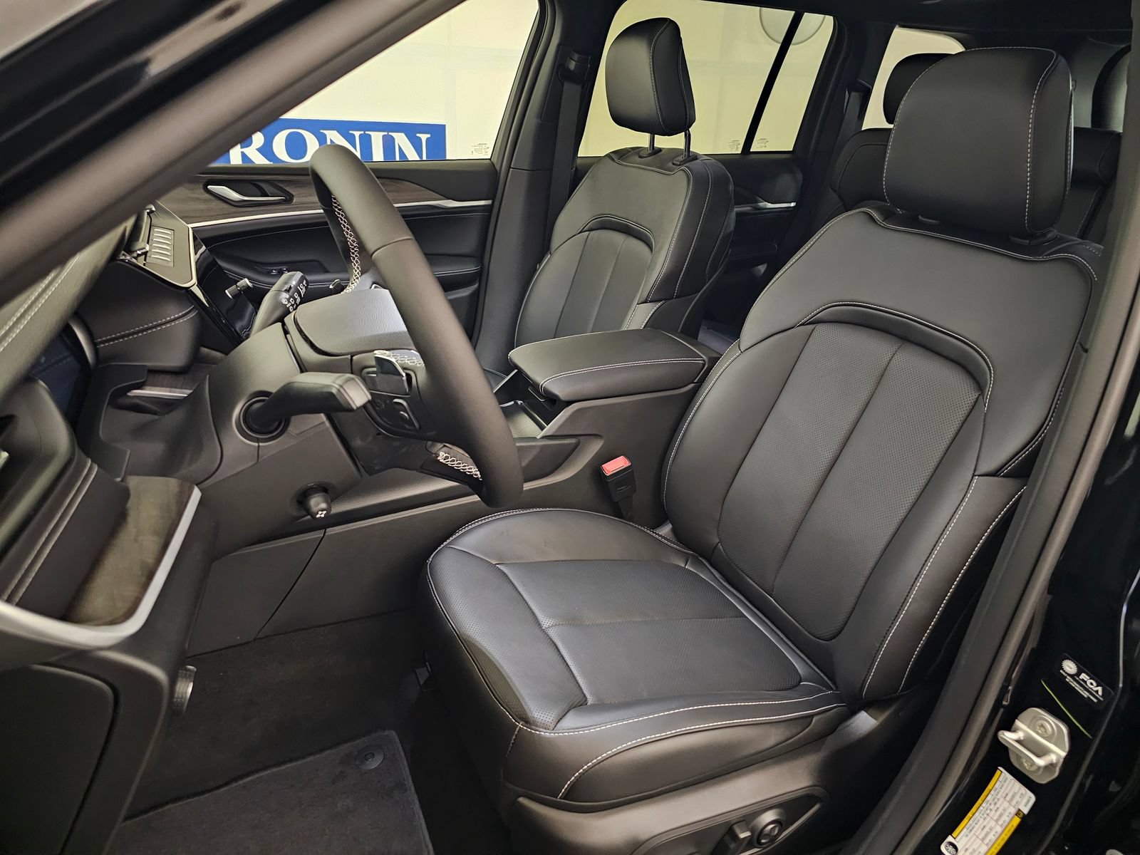 New 2027 Jeep Grand Cherokee Limited AWD/4WD image 5