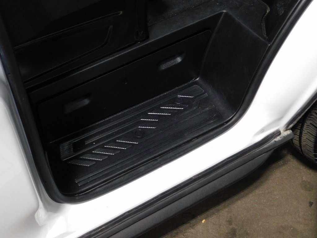 Used 2023 Ford Transit 350 XLT image 91