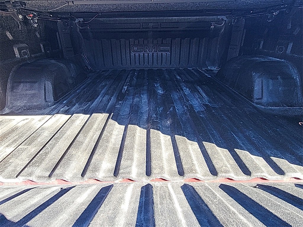 Used 2022 GMC Sierra 1500 SLT w/ SLT Premium Package image 9